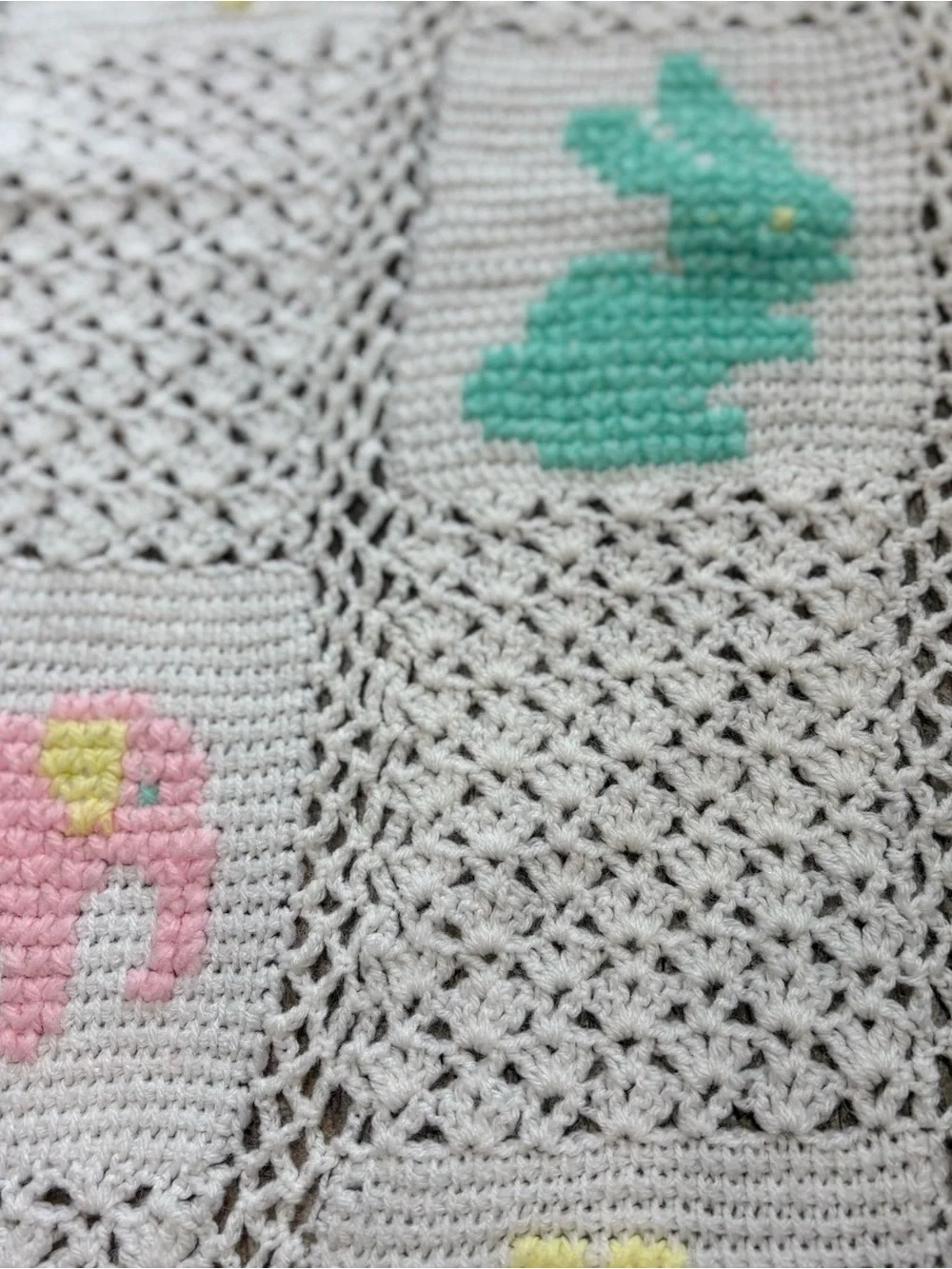 Vintage Handmade Animal Crochet Baby Blanket Cross Stitch 28x38” Unisex Pastel‎